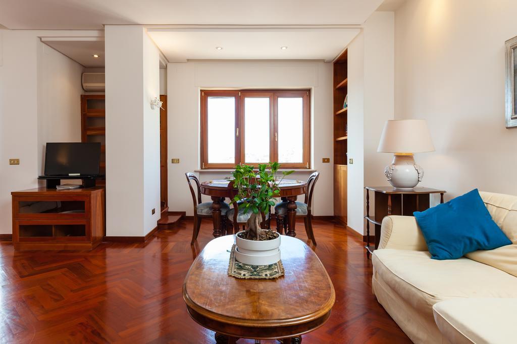 Cervantes I - Bh 65 Naples Exterior photo